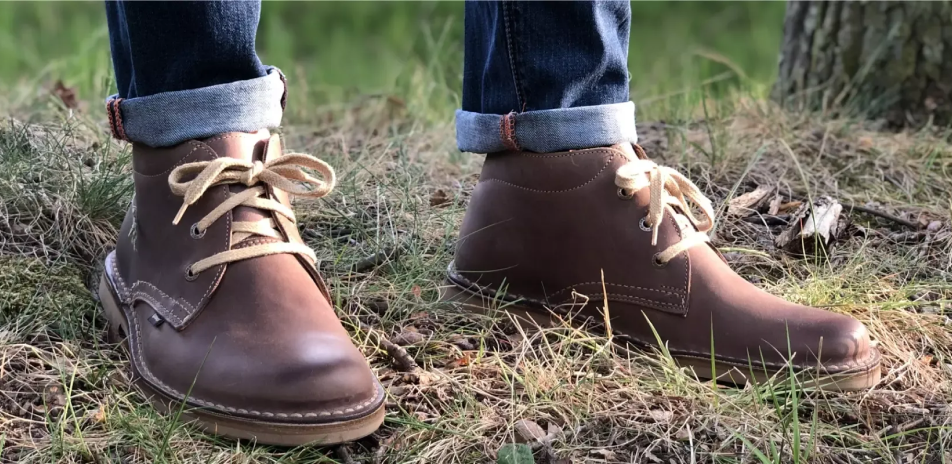 Brązowe skórzane buty