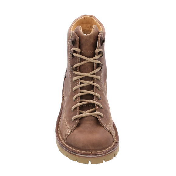 Winterschuhe für junge Leute