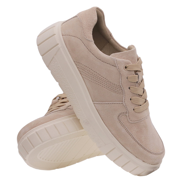 Damenschuhe Sneakers auf der Plattform