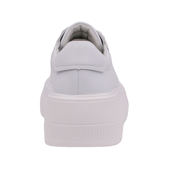 Damenschuhe Sneakers auf der Plattform