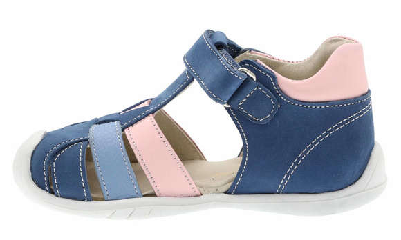 Kindersandalen zur Vorbeugung