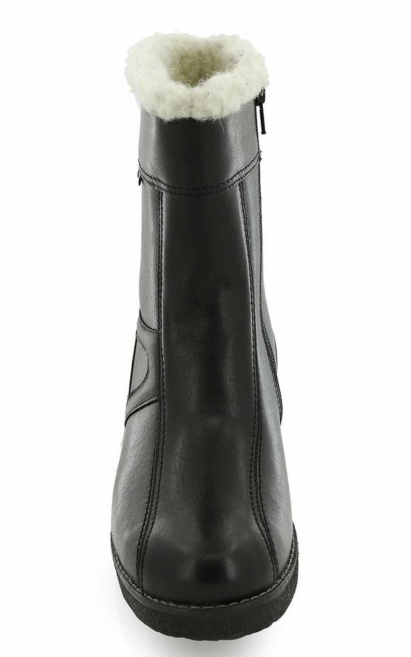 Winterschuhe Damenstiefel isoliert