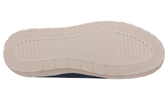 Damenschuhe Sneakers auf der Plattform