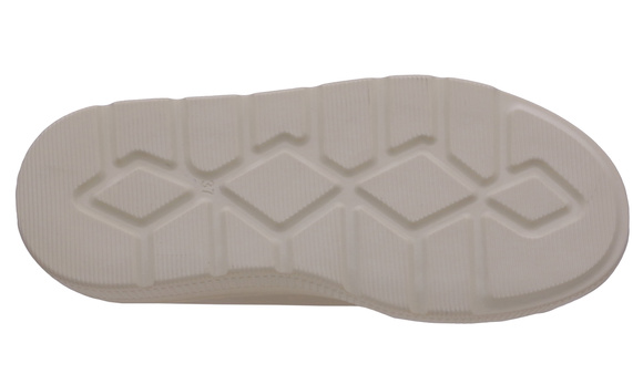 Damenschuhe Sneakers auf der Plattform