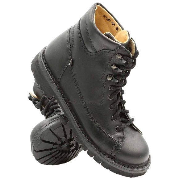 Winterschuhe für junge Leute