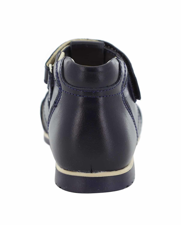 Kindersandalen zur Vorbeugung