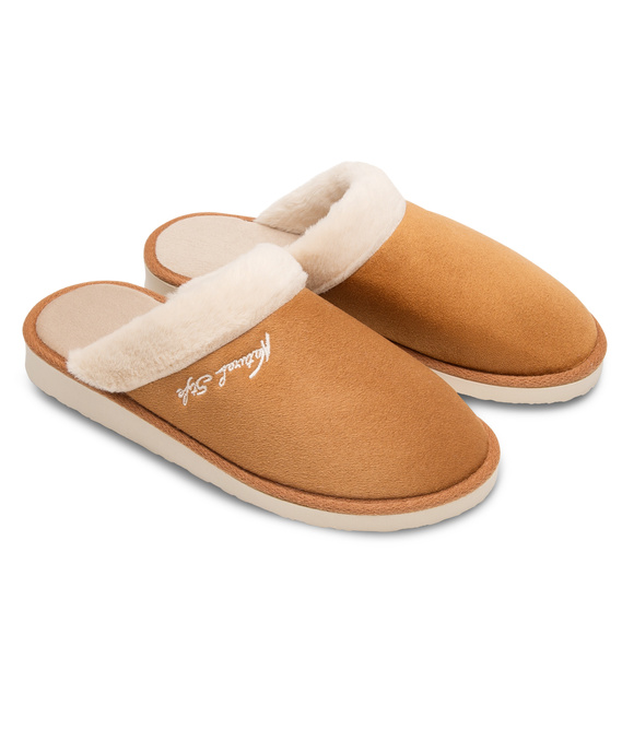 Wärmende Hausschuhe für Frauen