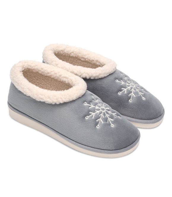 Wärmende Hausschuhe für Frauen