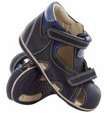 Kindersandalen zur Vorbeugung