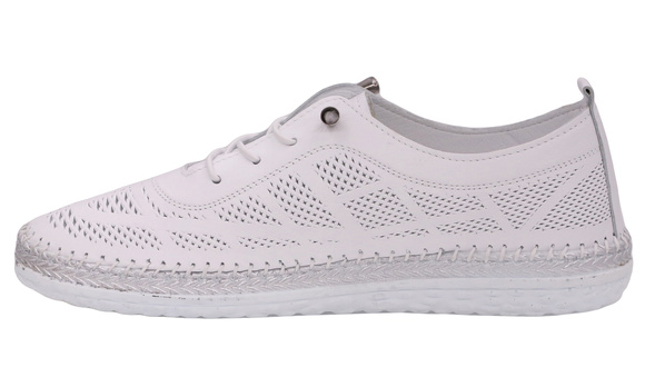 Durchbrochene Sportschuhe für Damen