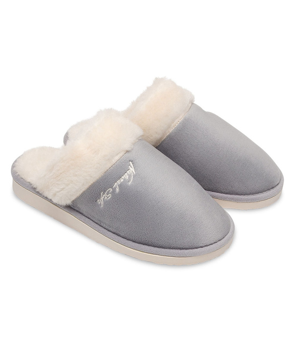 Wärmende Hausschuhe für Frauen