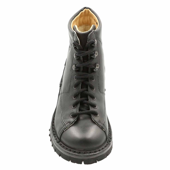 Winterschuhe für junge Leute