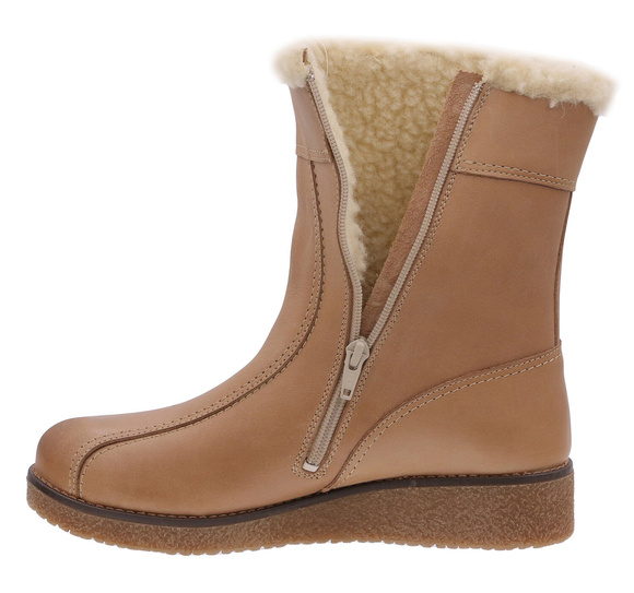 Winterschuhe Damenstiefel isoliert