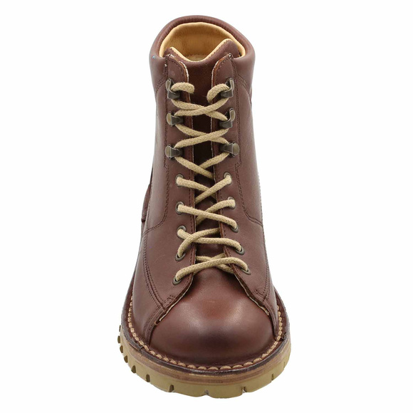 Winterschuhe für junge Leute