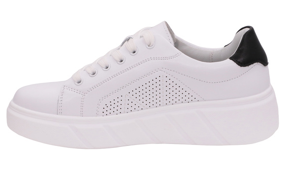 Damenschuhe Sneakers auf der Plattform