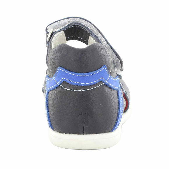 Kindersandalen zur Vorbeugung